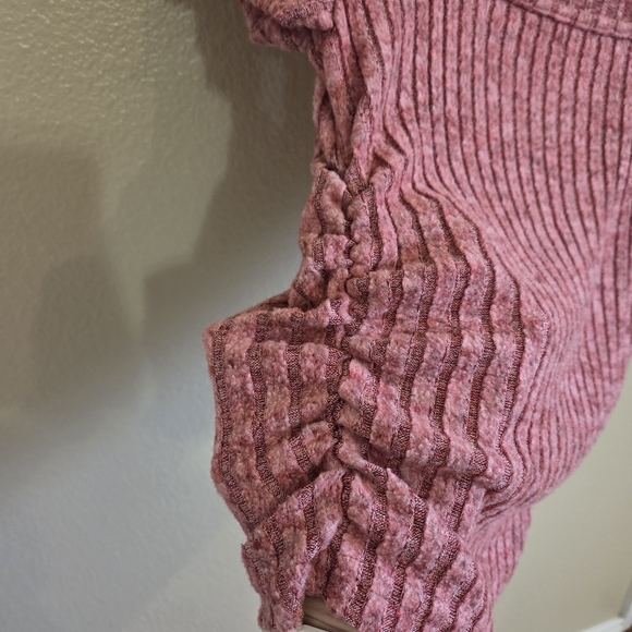 Shein Frenchy Square Neck Ruched short sleeve Ribbed Cropped Red Tshirt Sz Small - Picture 3 of 7